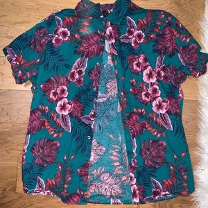 hawaiian shirt
